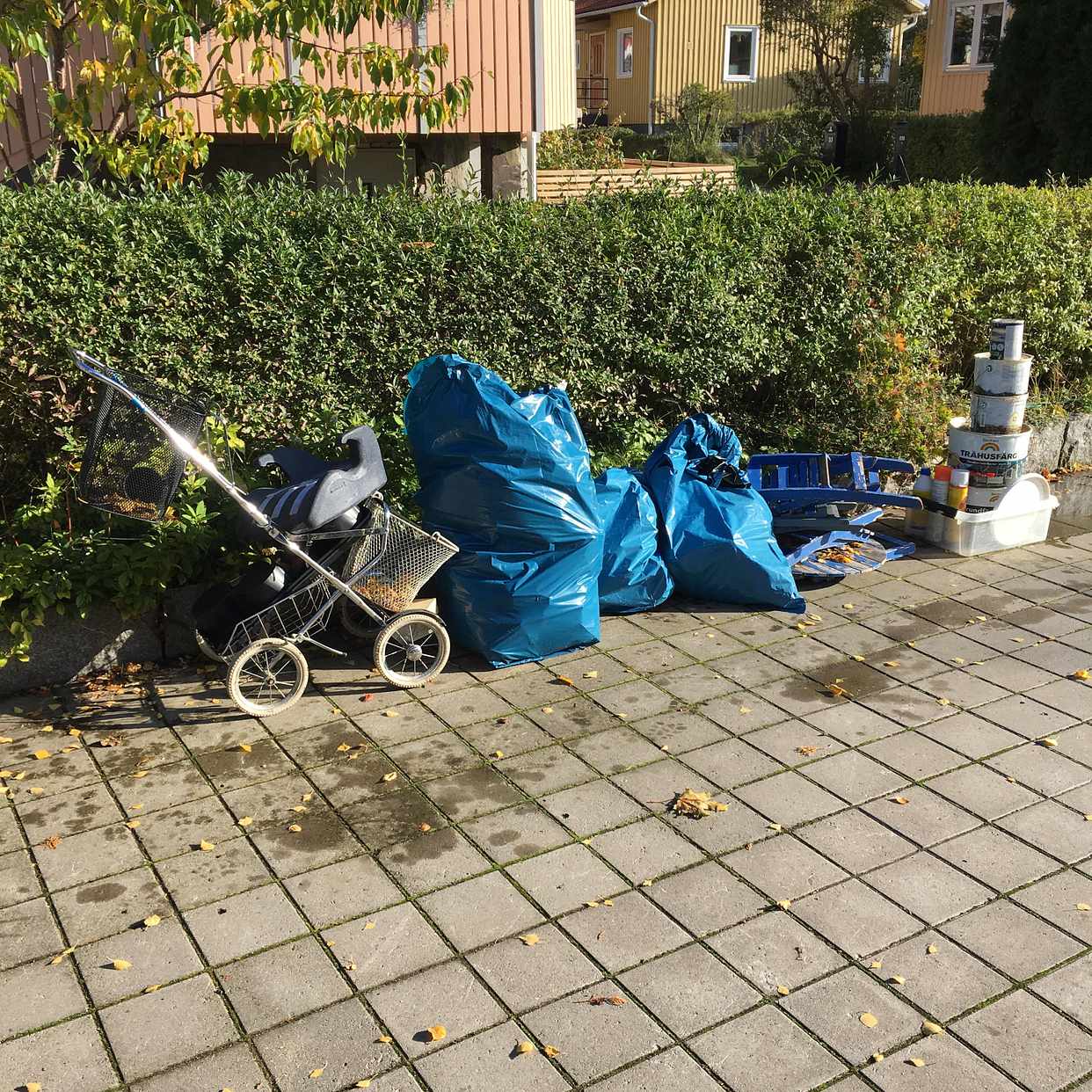 image of Gammal färg, metall mm - Enskede