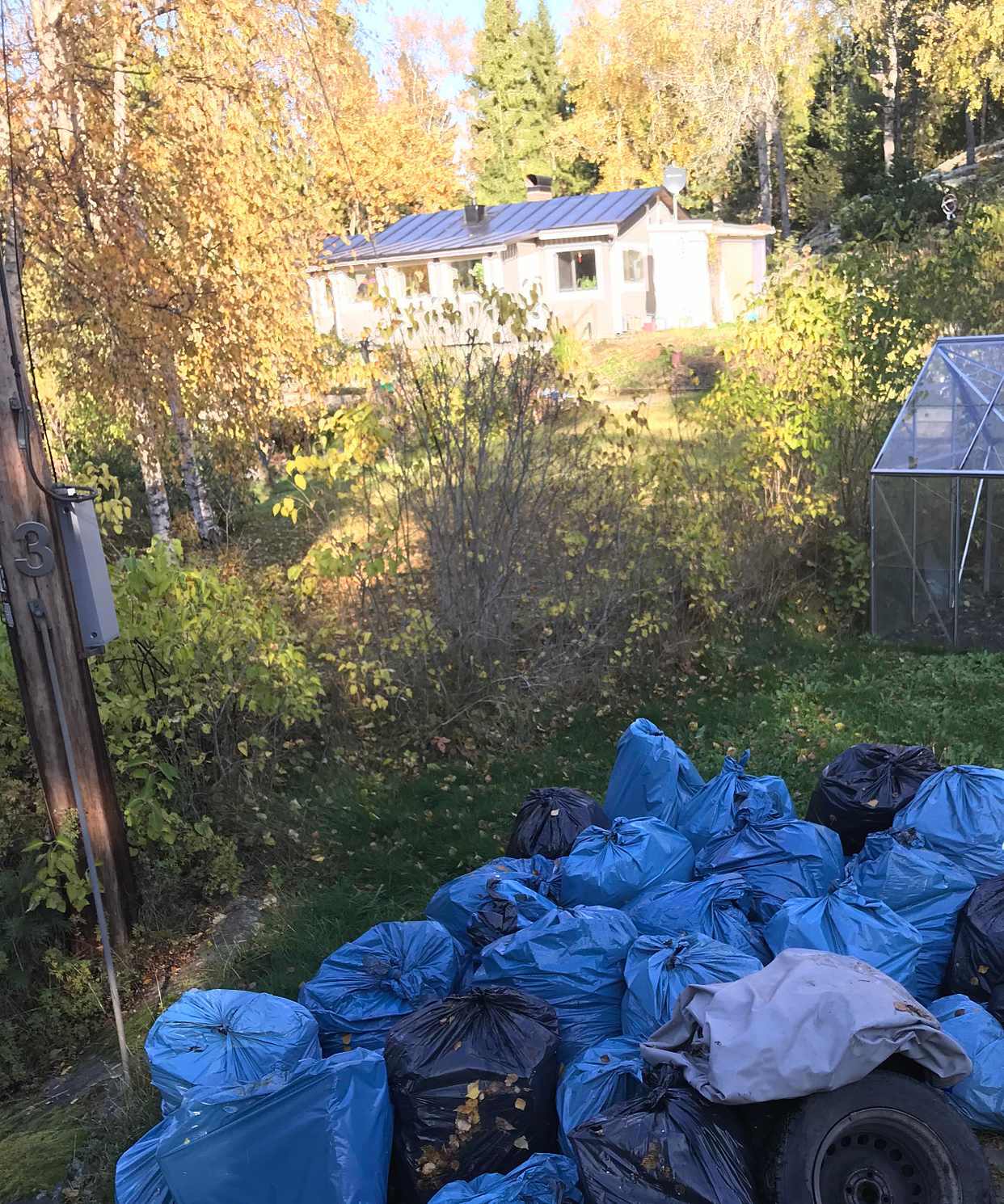 image of Påsar med osorterad avfal - Brottby