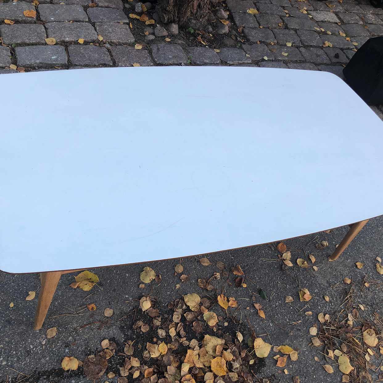 image of Soffbord från IKEA - Skarpnäck