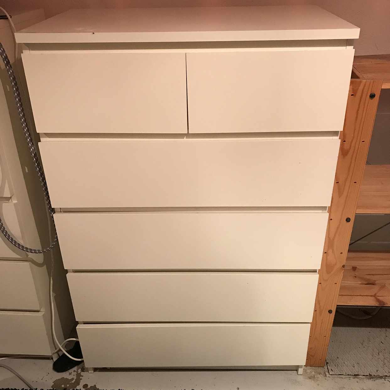 image of Två med 6 lådor en med 3 - Enskededalen