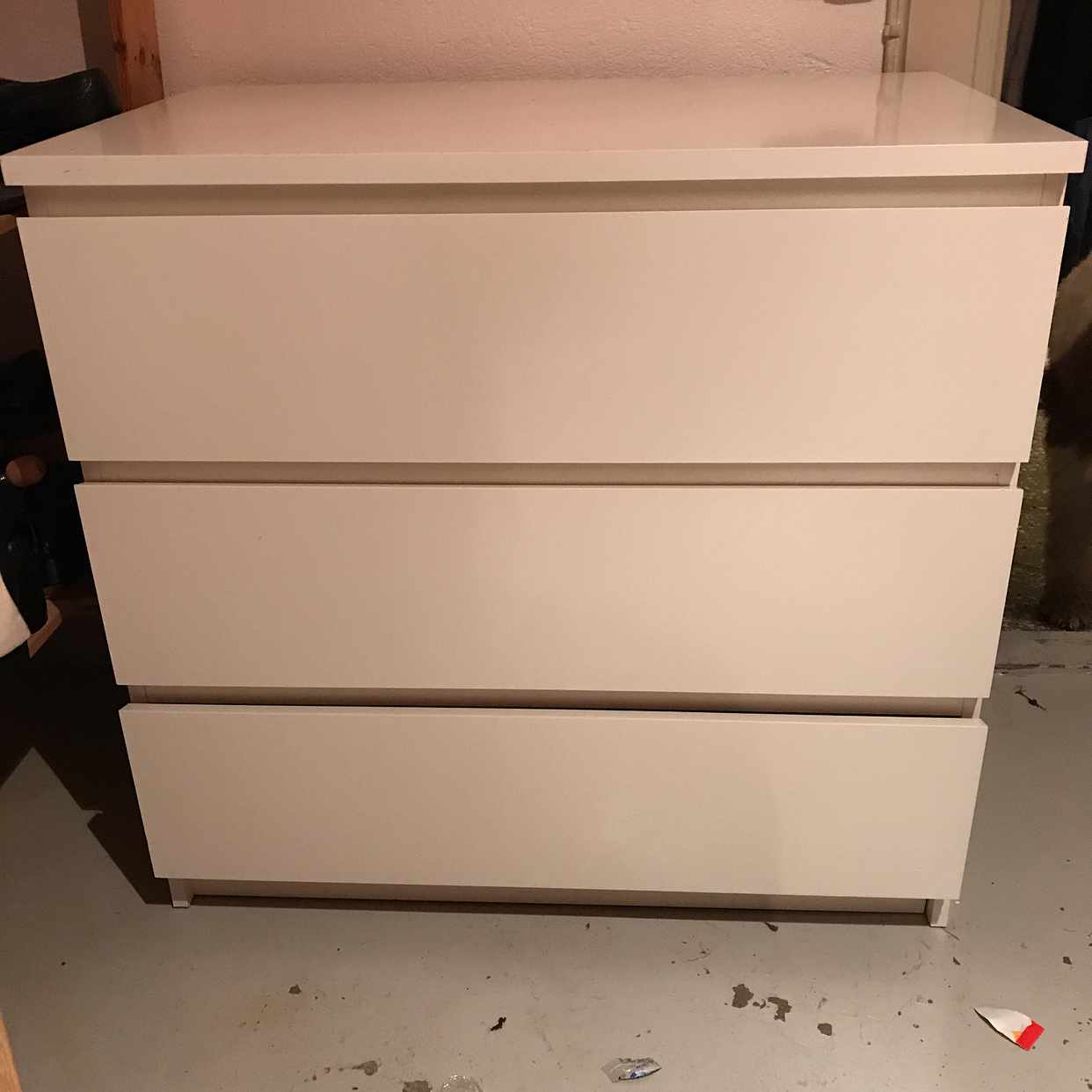 image of Två med 6 lådor en med 3 - Enskededalen