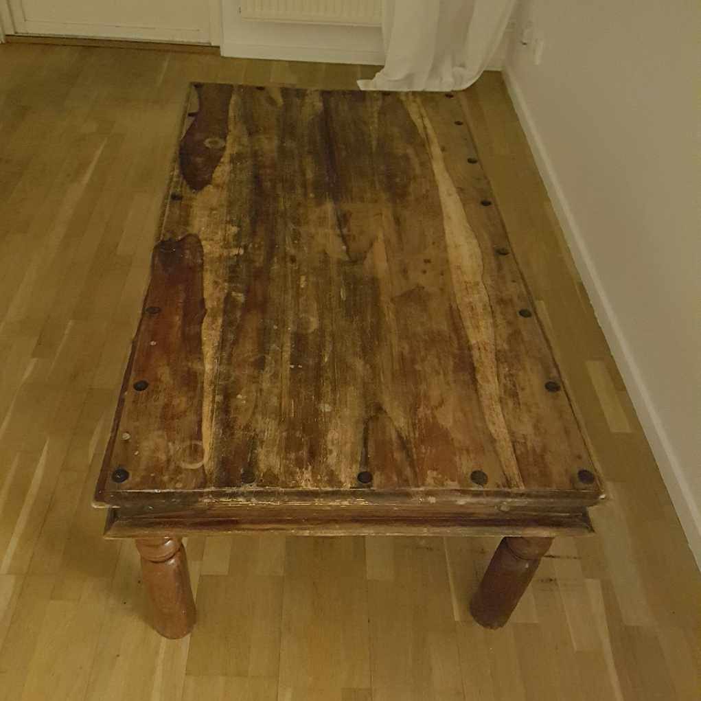 image of Leverans av bord - 