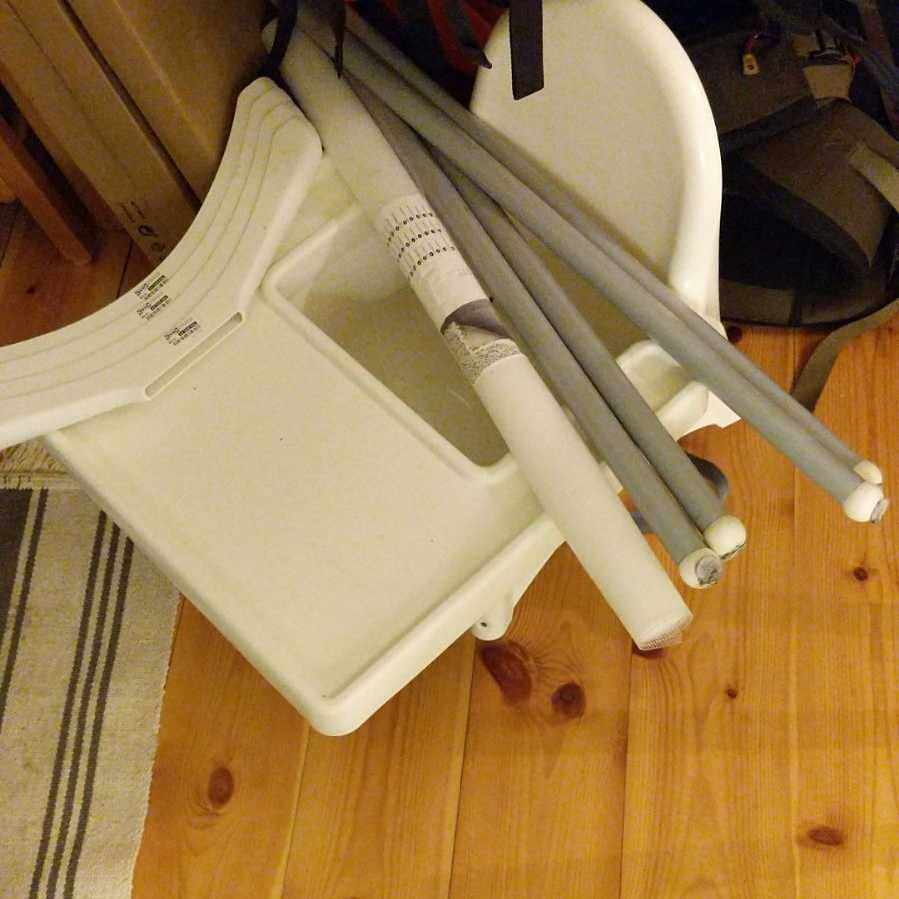 image of 4 kartonger och 3 backar - 
