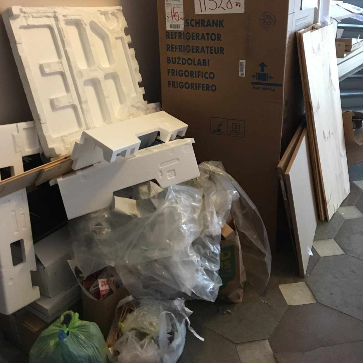 image of Cardboard boxes, fridge - Stockholm