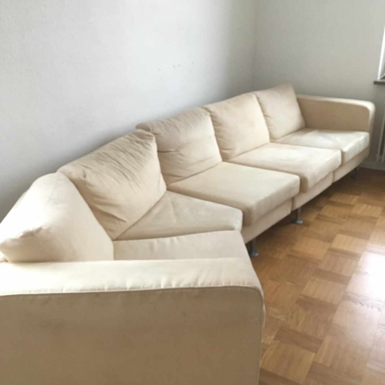 image of Soffa bortskänkes - Hägersten