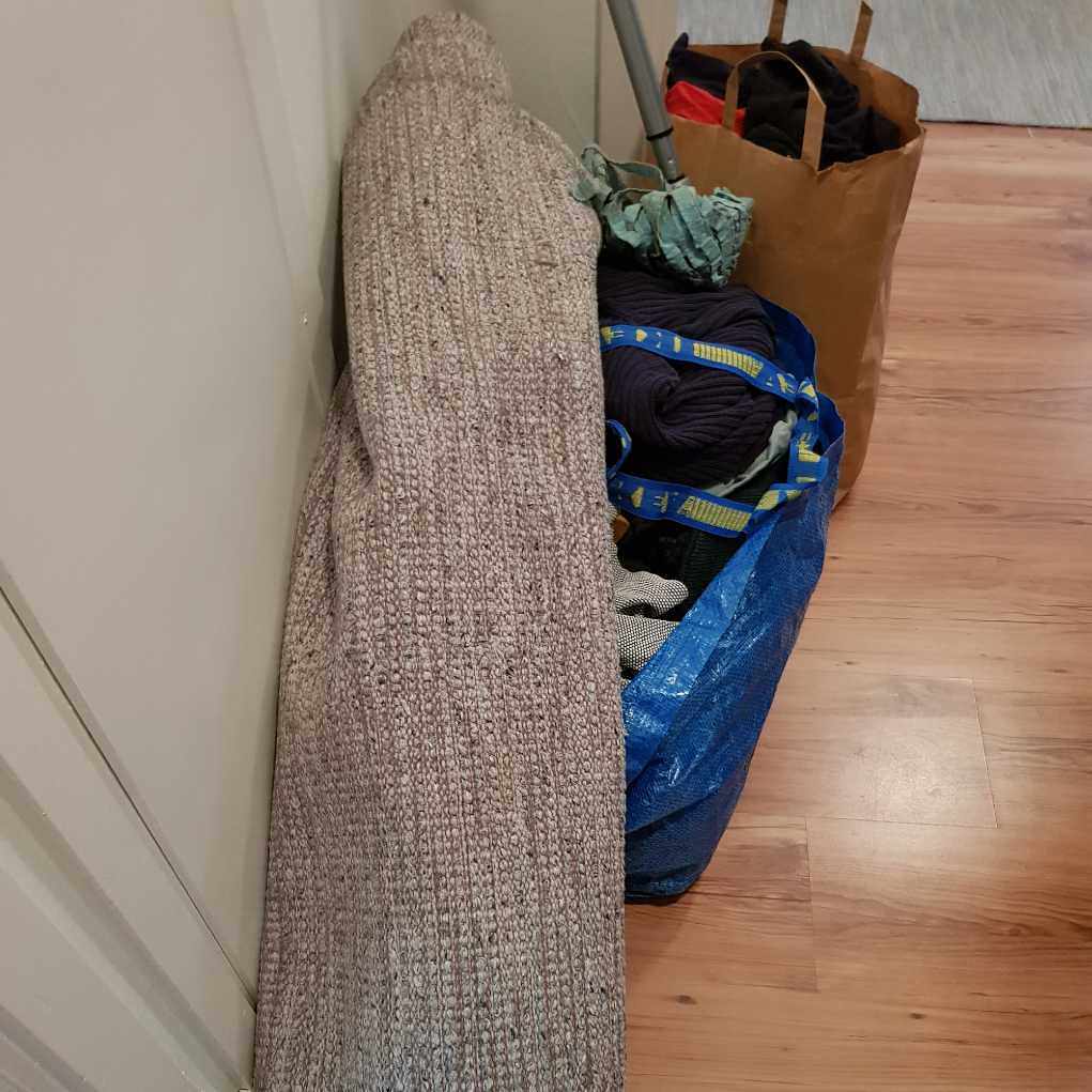 image of Två Påsar, mopp och matta - Älvsjö