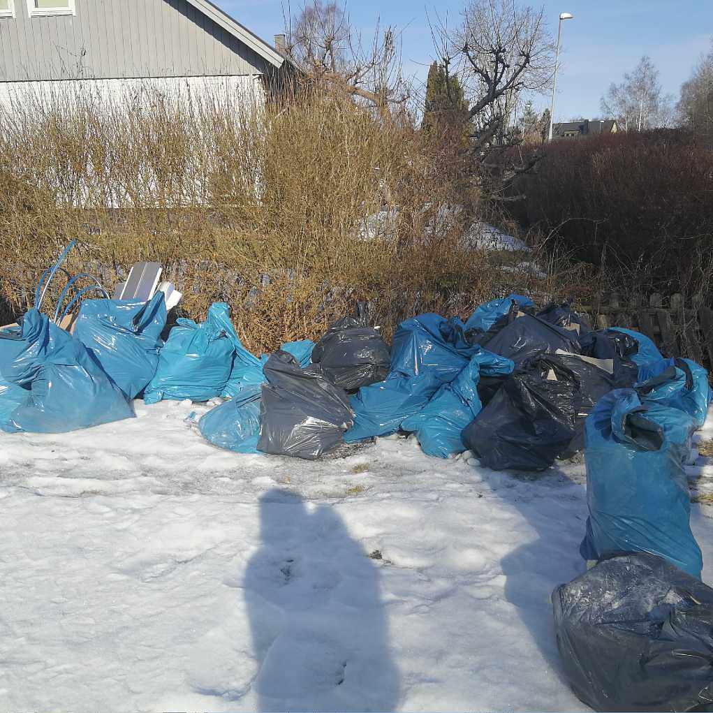 image of Sorterad byggavfall -   Österskär