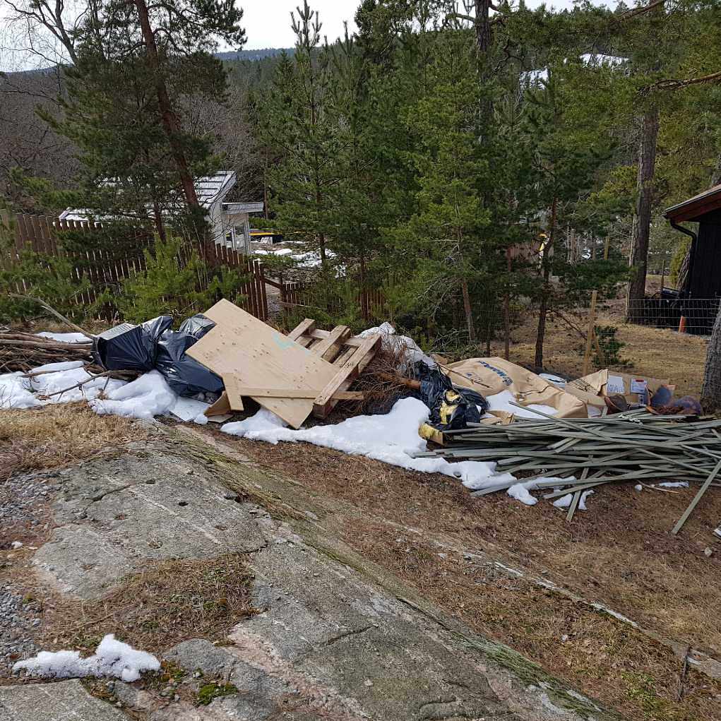 image of Div avfall samt tvättmask - Tyresö
