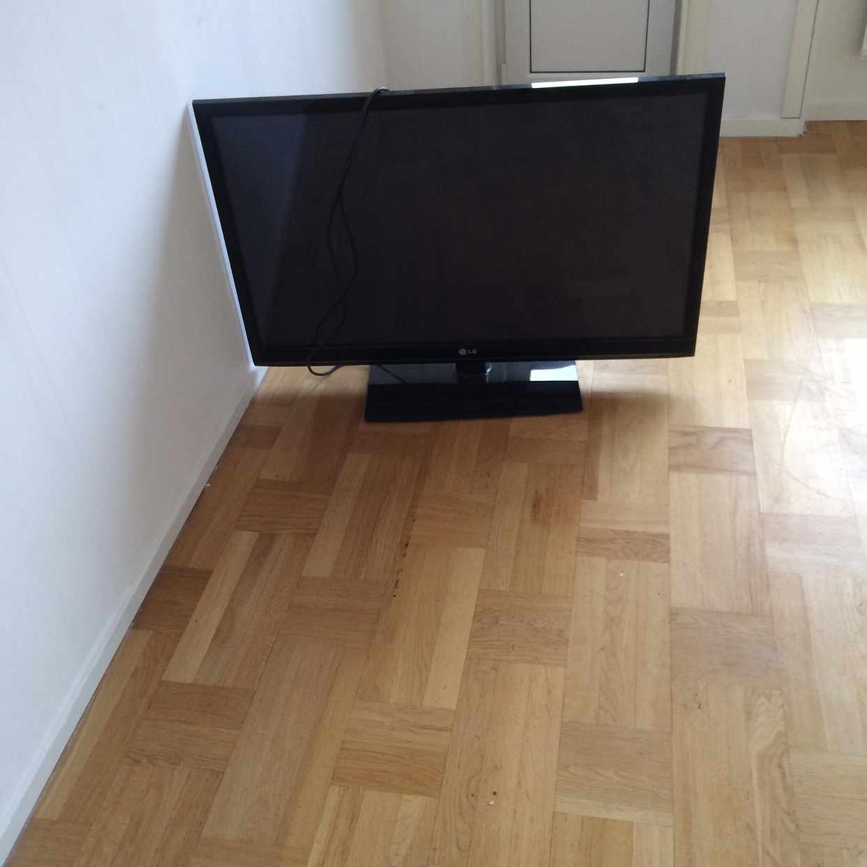 image of Ger bort en Tv - Uppsala