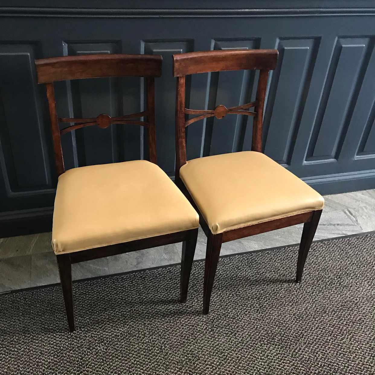 image of 2 wooden chairs - Stockholm City