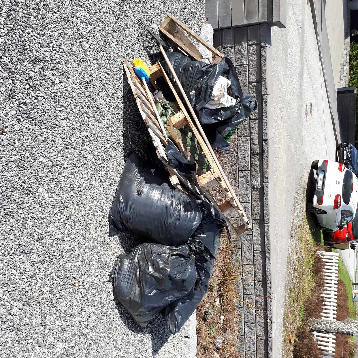 image of Brändbart till tippen - Täby