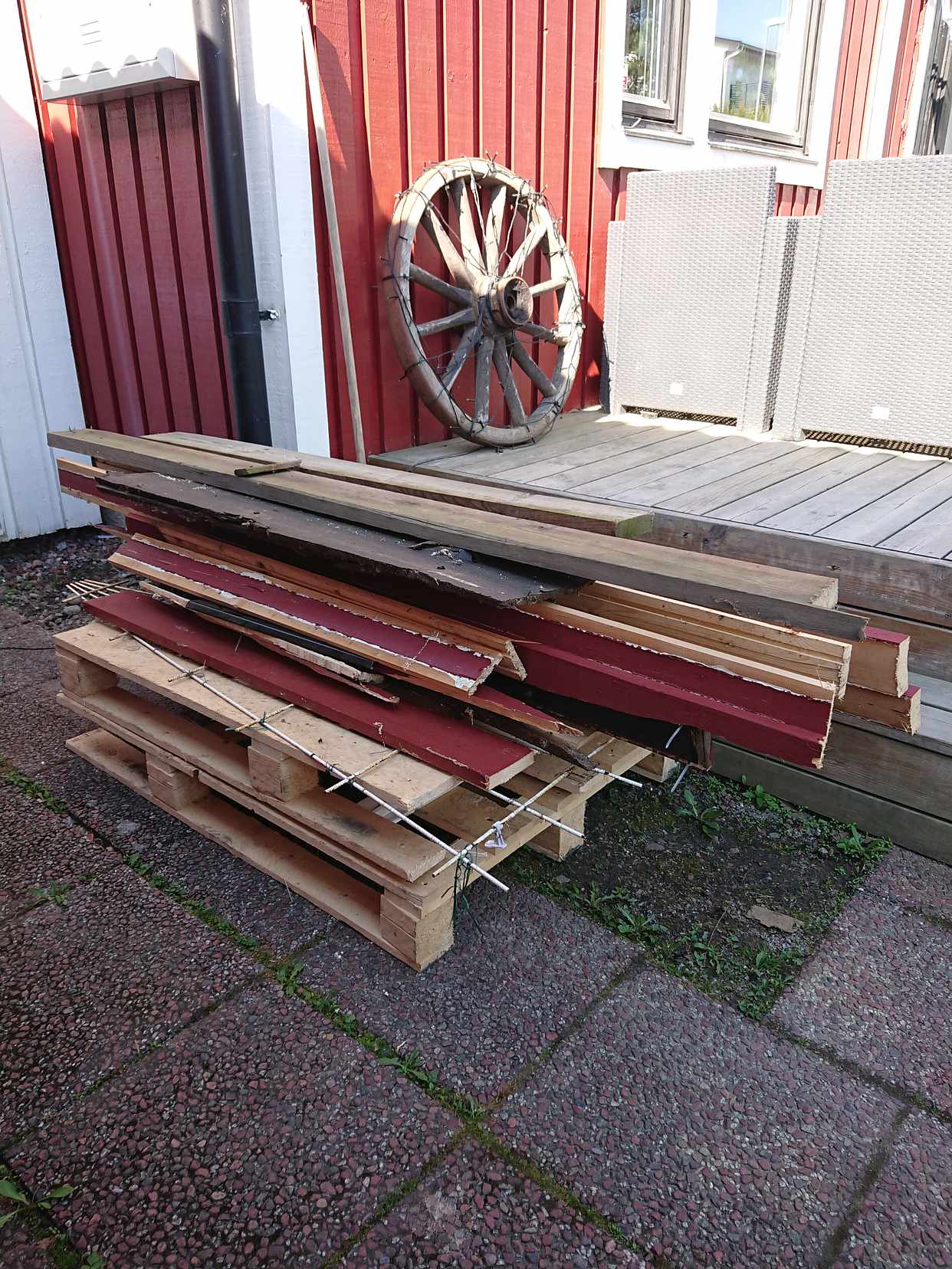 image of Blandat bråte - Huddinge