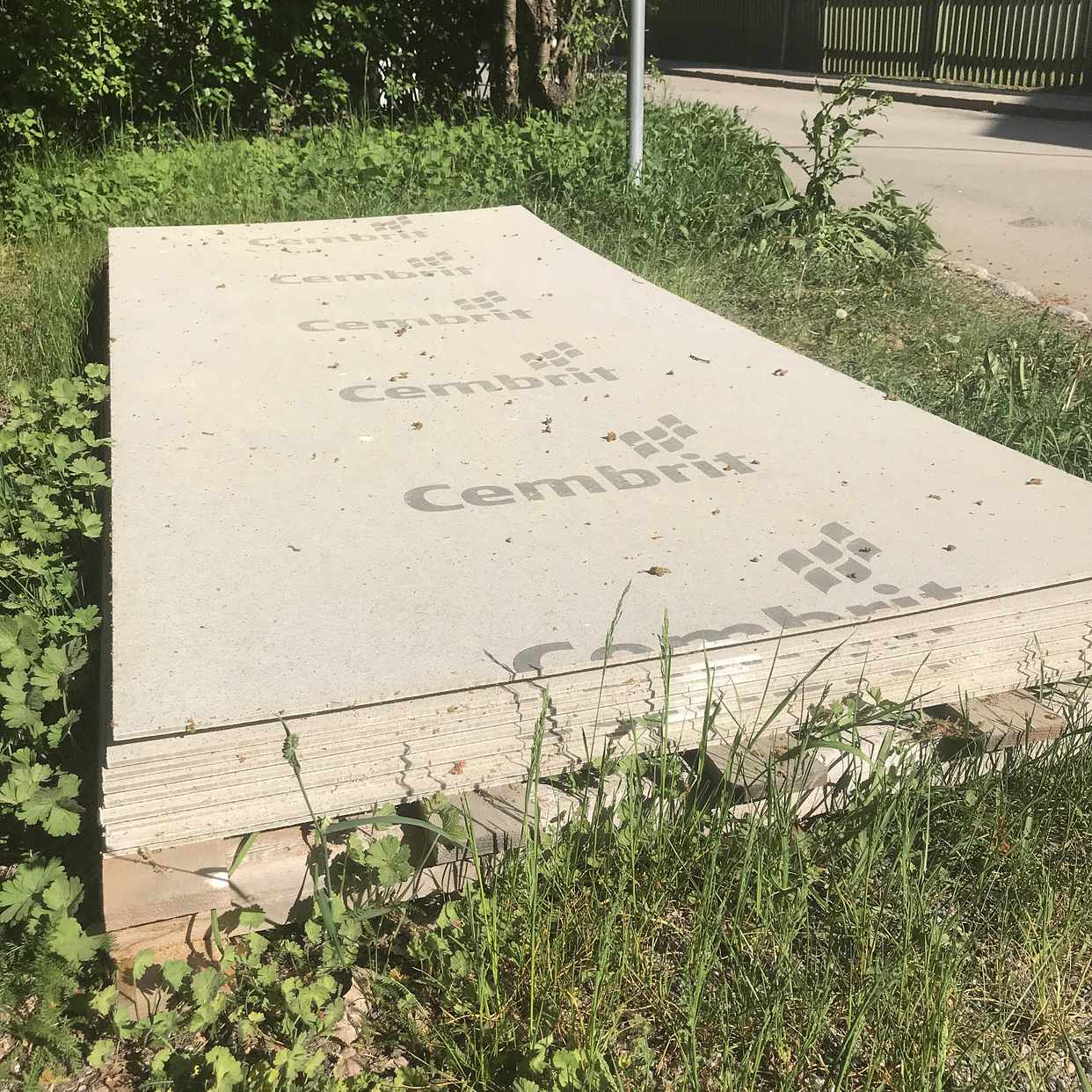 image of Cembrit (värde 5200kr) - Bromma