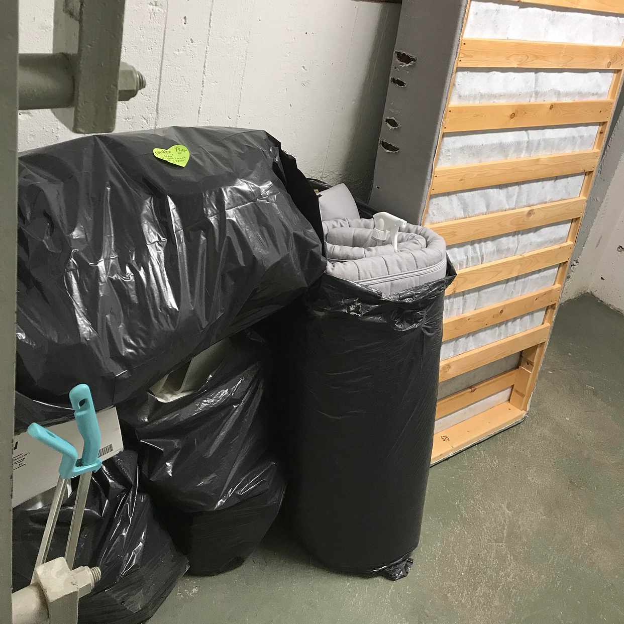 image of Skräp till tippen - Lidingö