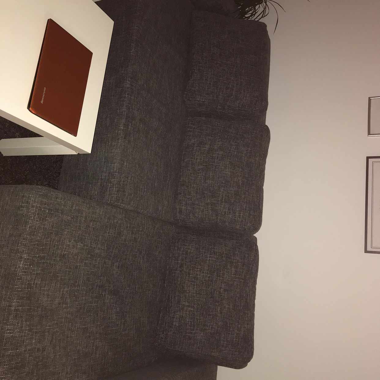 image of En soffa, garderob, micro - Stockholm