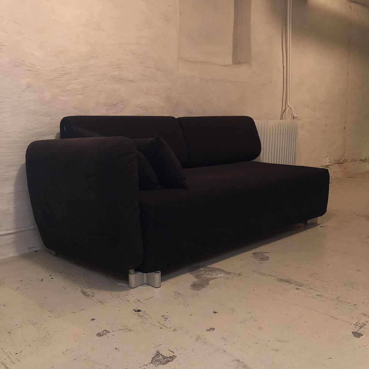 image of Ikea soffa svart - Stockholm