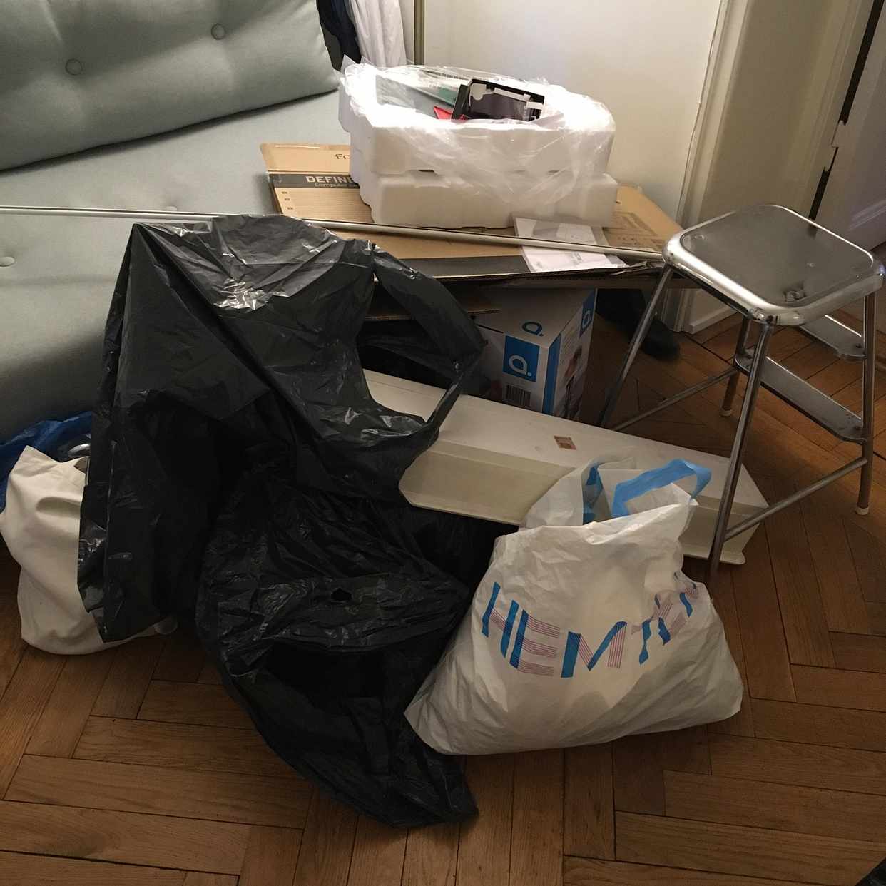 image of Får enkelt plats i en bil - Stockholm