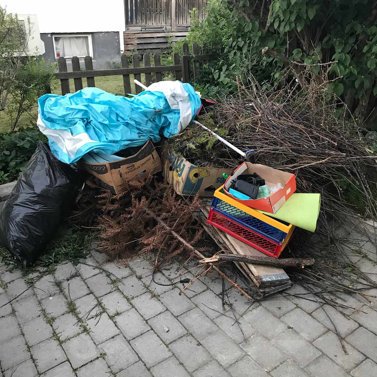 image of Blandat för återvinning - Bromma