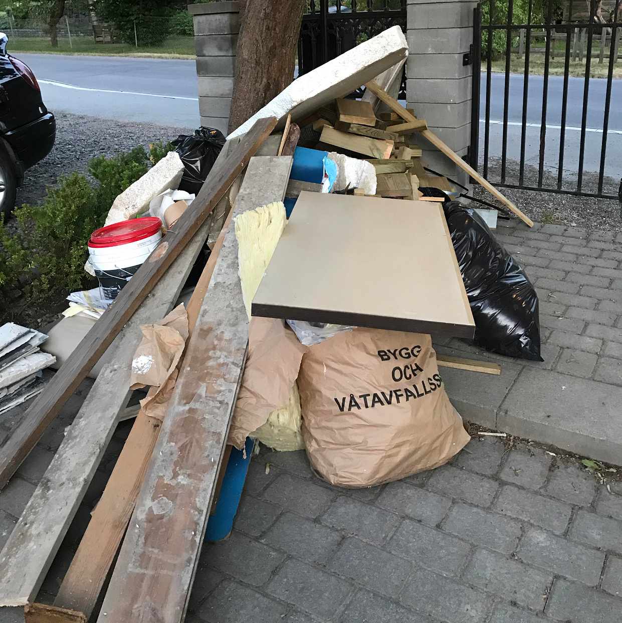 image of Div.byggmaterial och träv - Huddinge