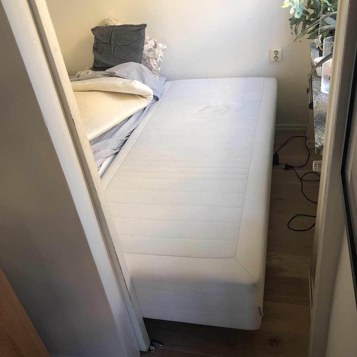 image of 2 st Ikea 90cm sängar - Stockholms Stad