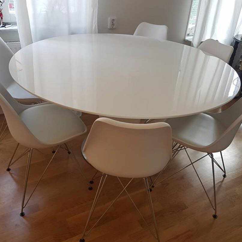image of Köksbord och 6 stolar - 