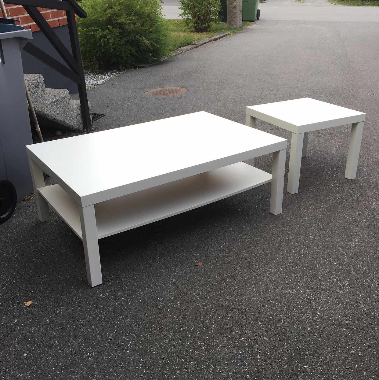 image of Två vita soffbord IKEA - Enebyberg