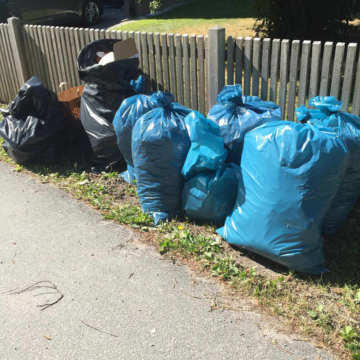 image of 8 st säckar samt 2 st pås - Saltsjö-duvnäs