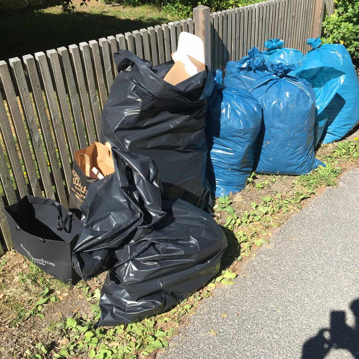 image of 8 st säckar samt 2 st pås - Saltsjö-duvnäs
