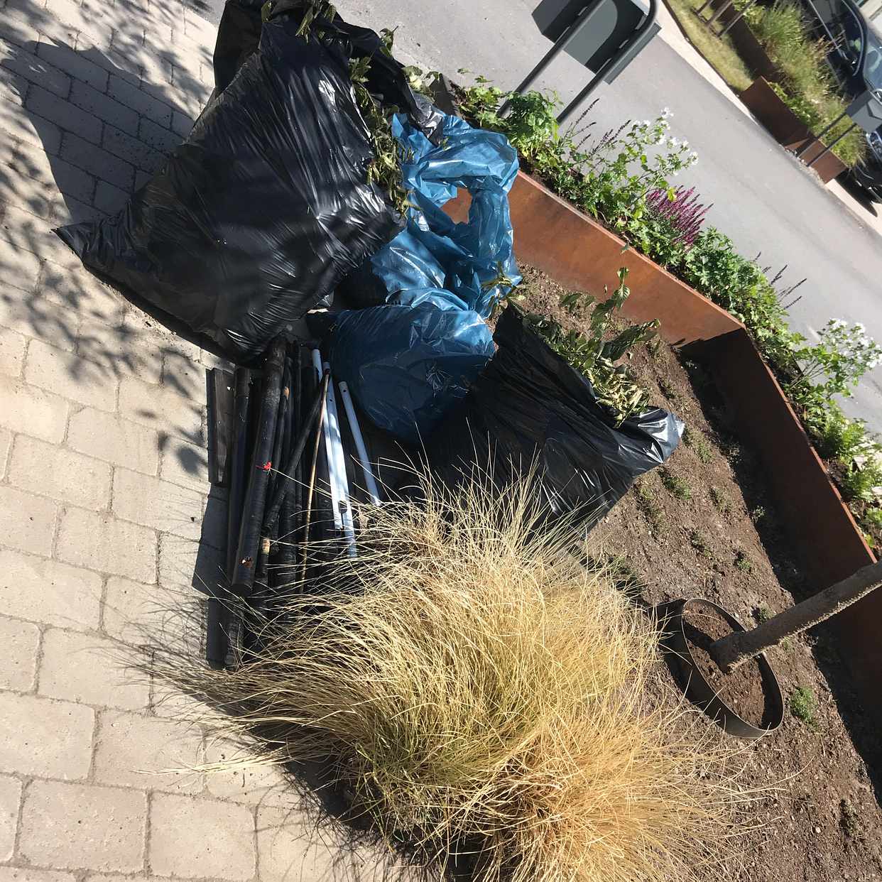 image of Mest från trädgårdsarbete - Värmdö