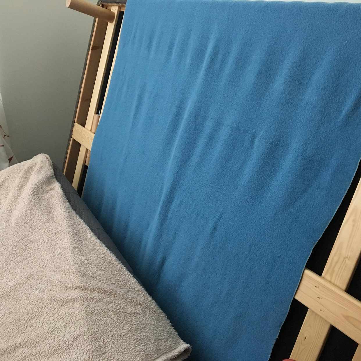 image of Säng 140 cm med madrass . - Ytterby