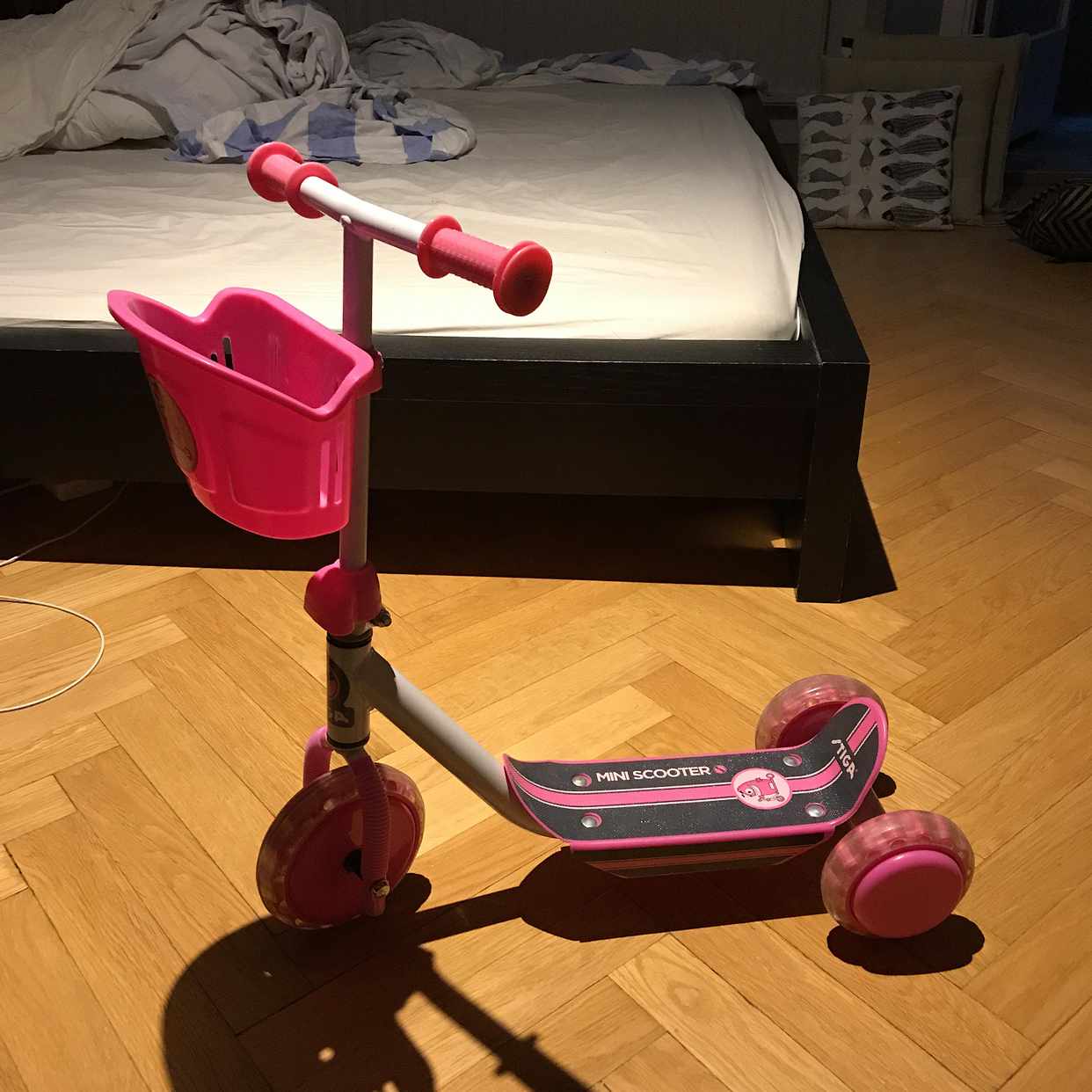 image of Free kids scooter - Stockholm