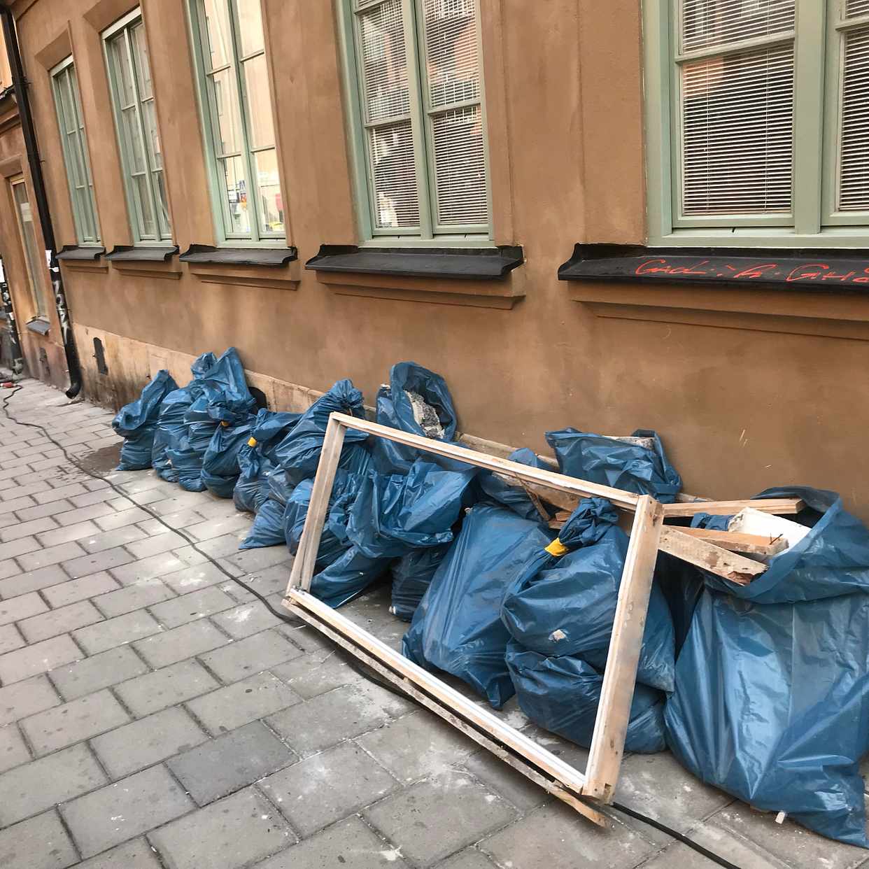 image of Blåbetong i säck, karm - Stockholms Stad