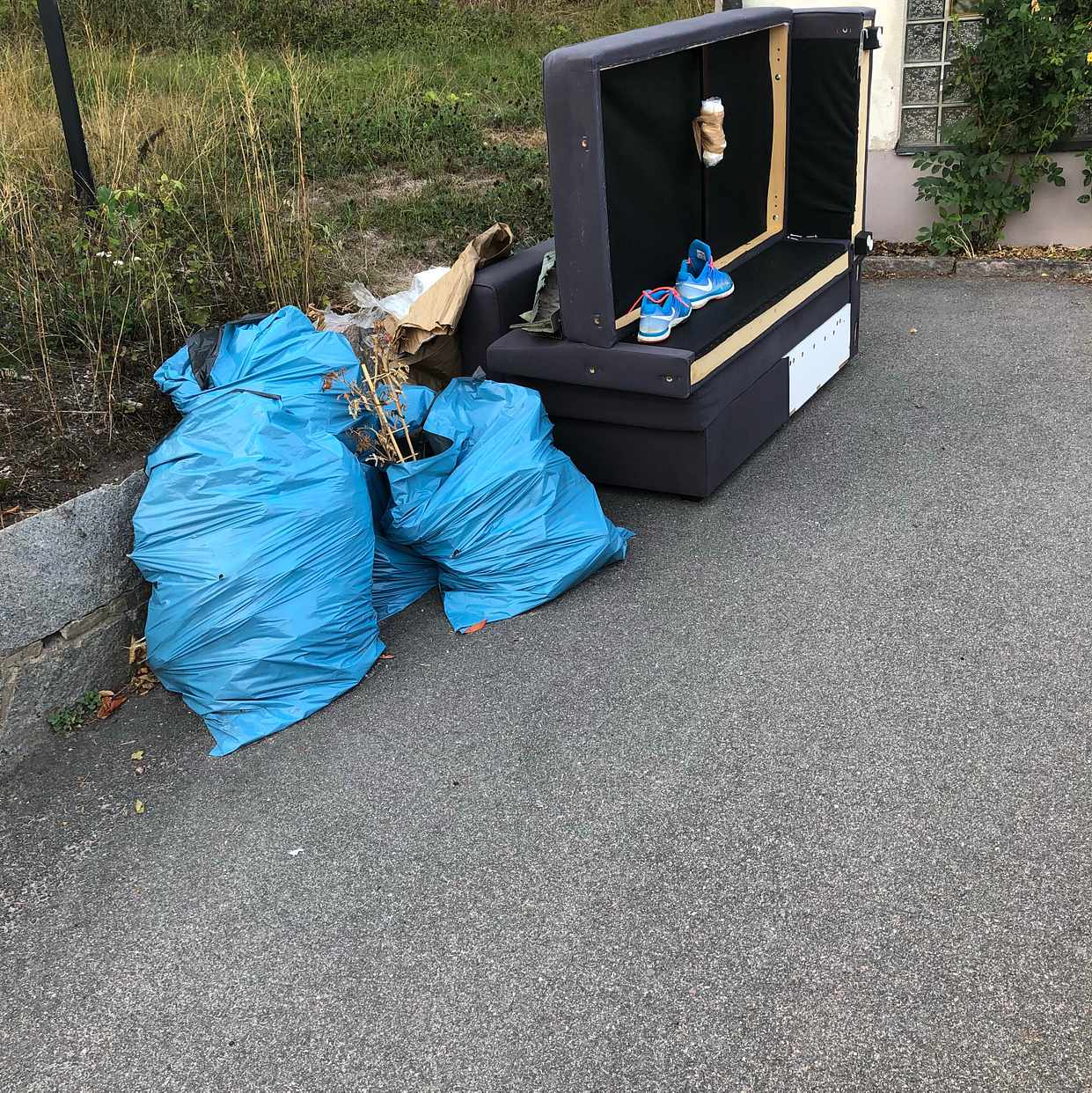 image of Soffdelar, trädgårdsavfal - Djursholm