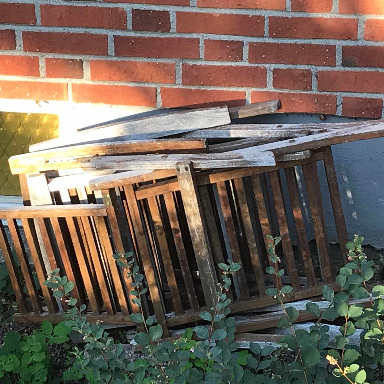 image of Bråte som ska till tippen - Älvsjö