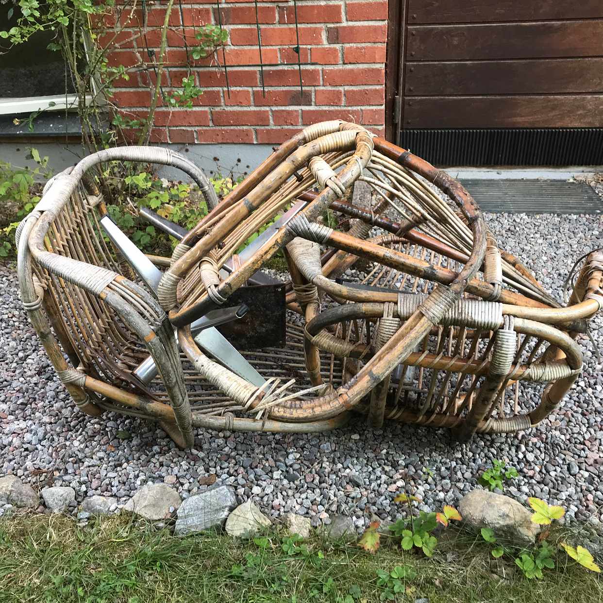 image of Bråte som ska till tippen - Älvsjö