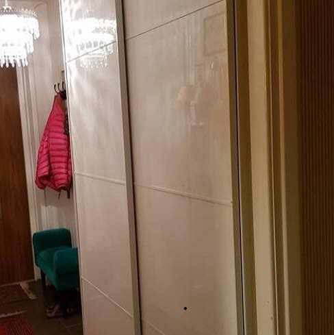 image of En skjutdörr garderob - 