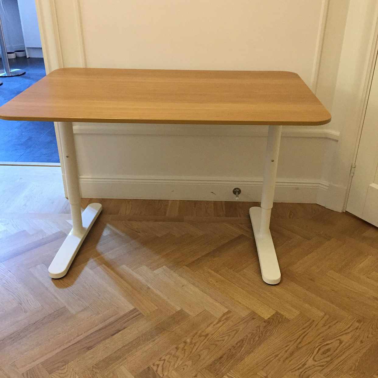 image of Ikea skrivbord - Stockholm