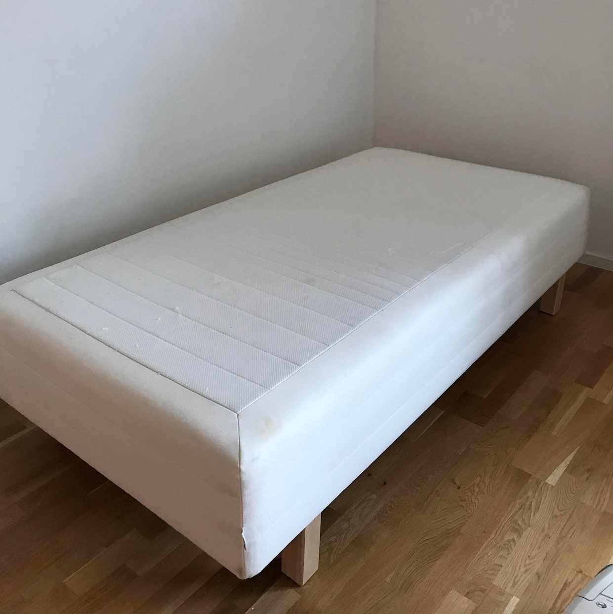 image of Säng 105 cm IKEA - Hägersten