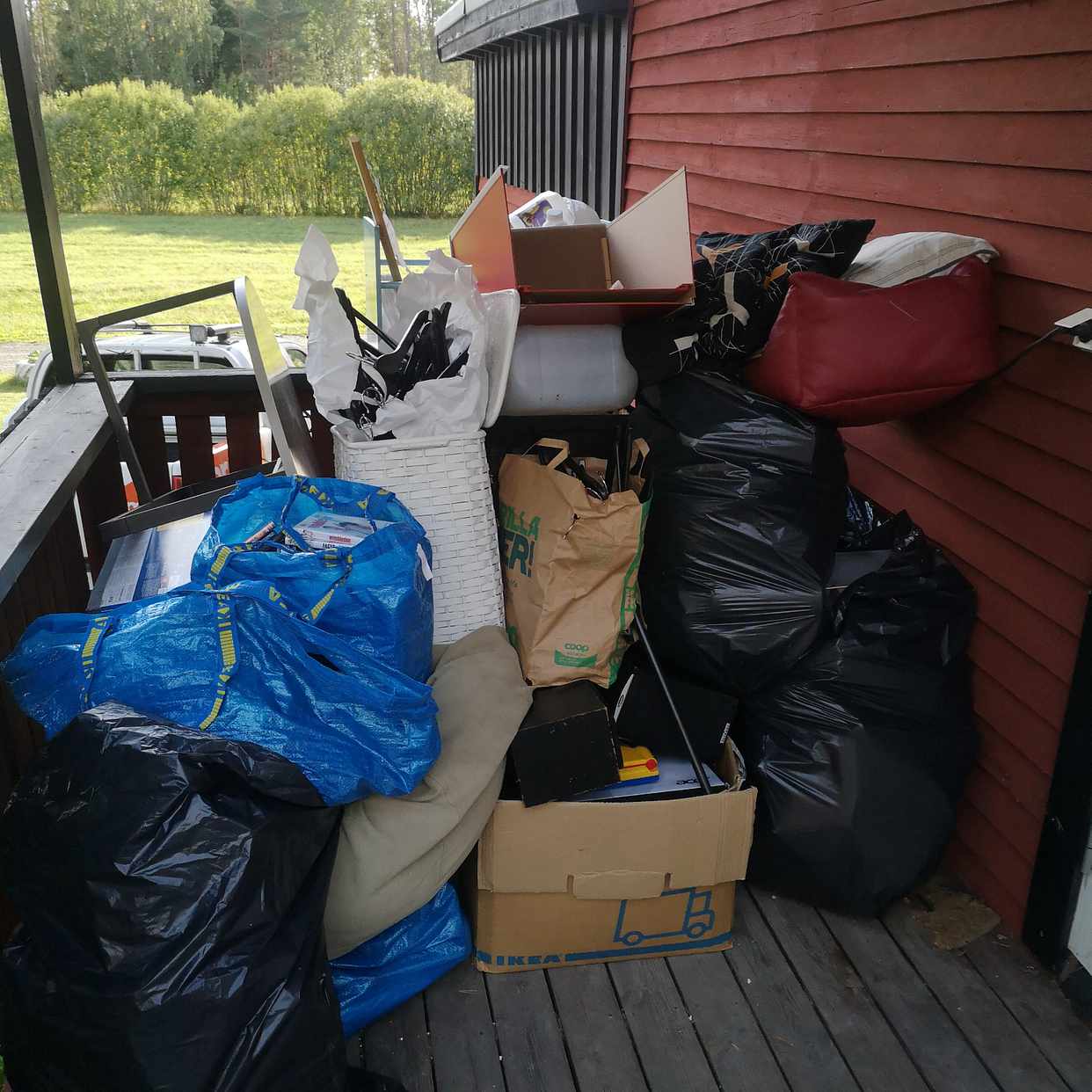 image of Mycket blandat skräp - Rimbo