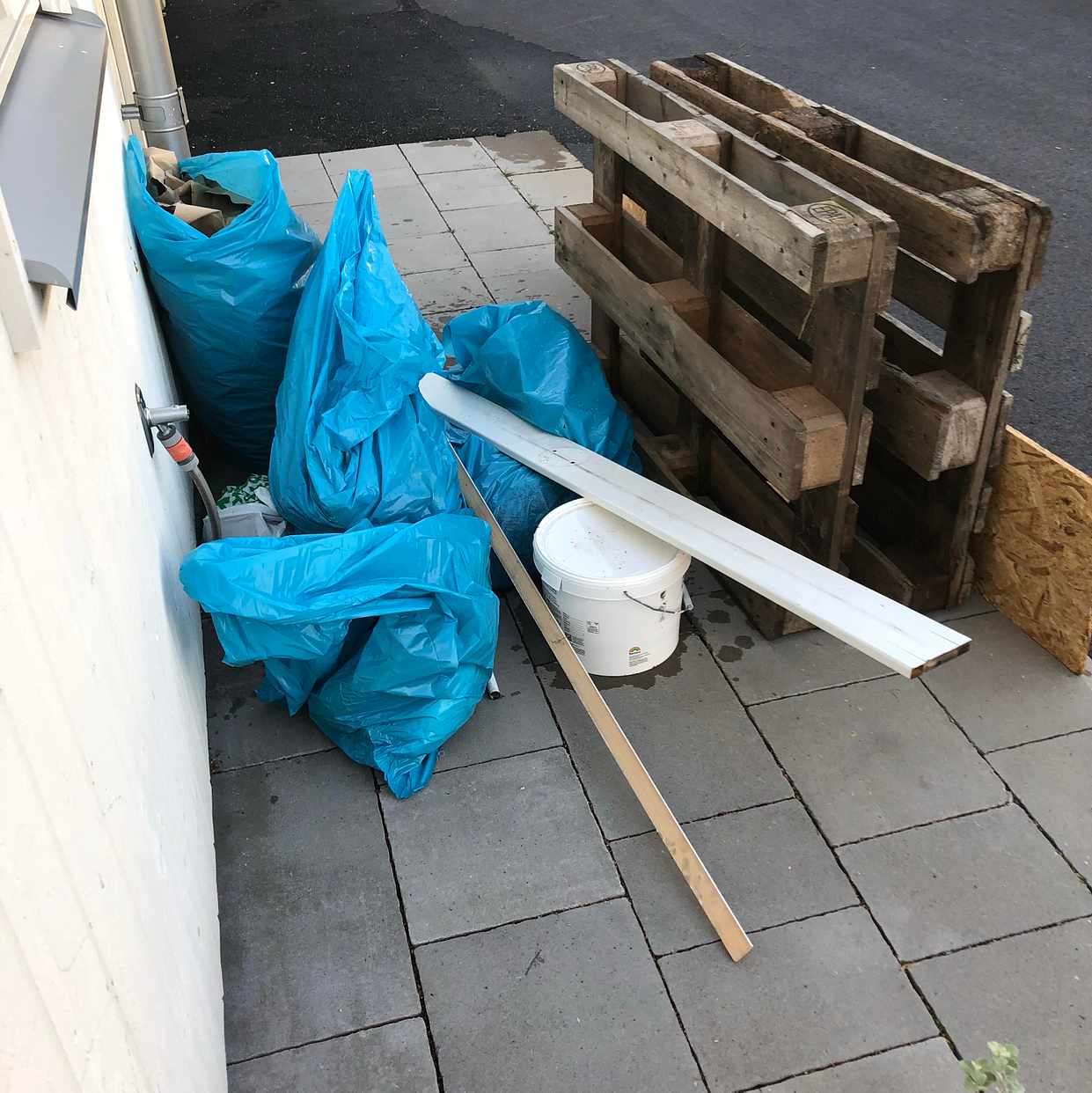 image of Lätta säckar 2 pallar - Huddinge