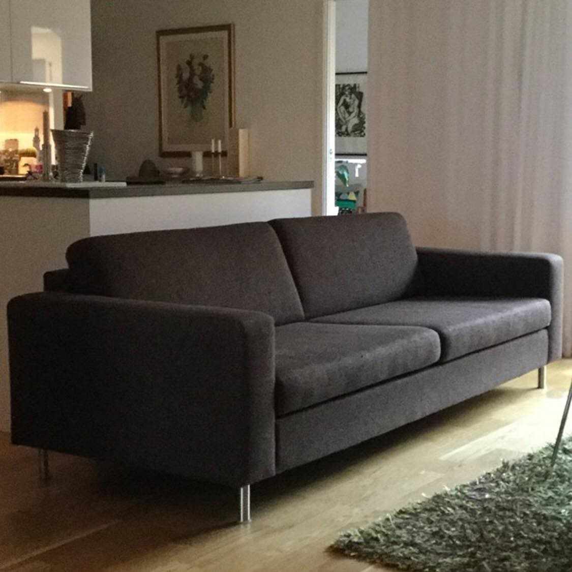 image of Move Sofa 2km on Götgatan - 