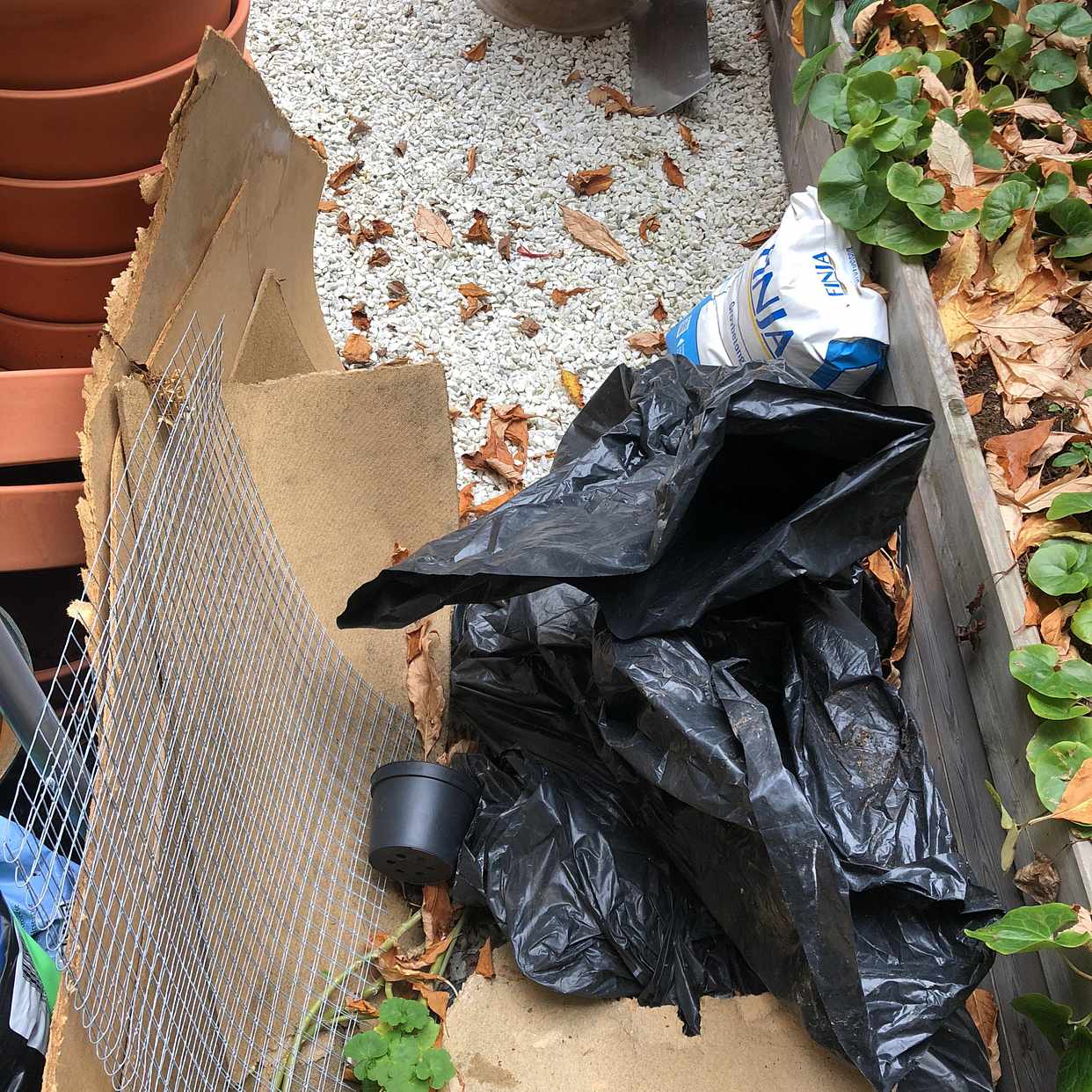 image of Cardboards, garden waste - Stockholm City