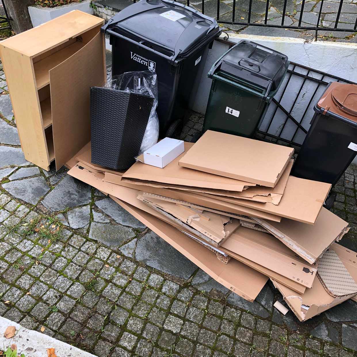 image of Kartonger, hylla mm t åvc - Bromma