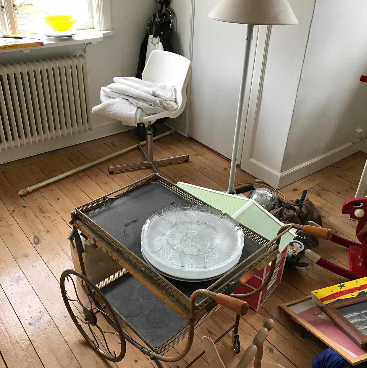 image of Fyndhämtning för loppis? - Djursholm