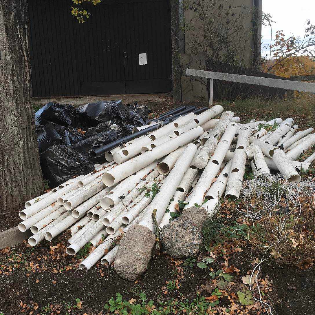 image of Trä plast cement ca 3 m. - Stockholm
