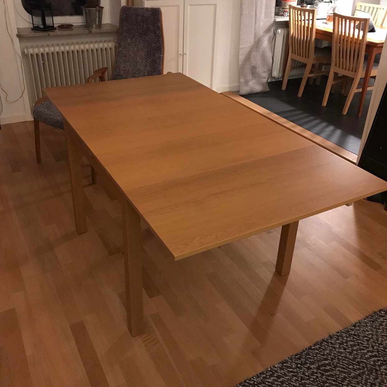 image of Bord med utdragbar skiva - Hägersten