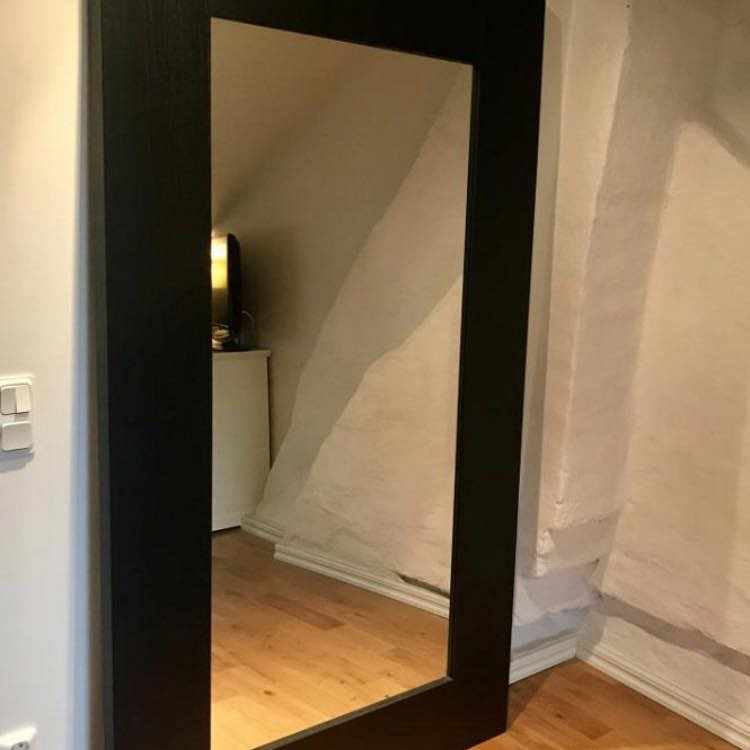 image of Spegel köpt på blocket - 
