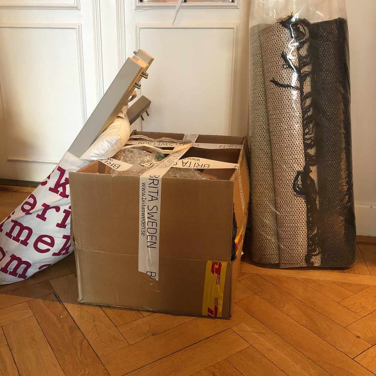 image of Liten låda, bordsskiva mm - 