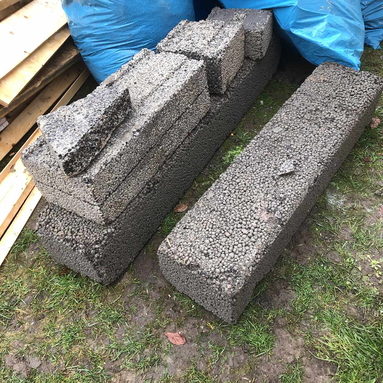 image of Trävirke mjukplast etc - Enskededalen