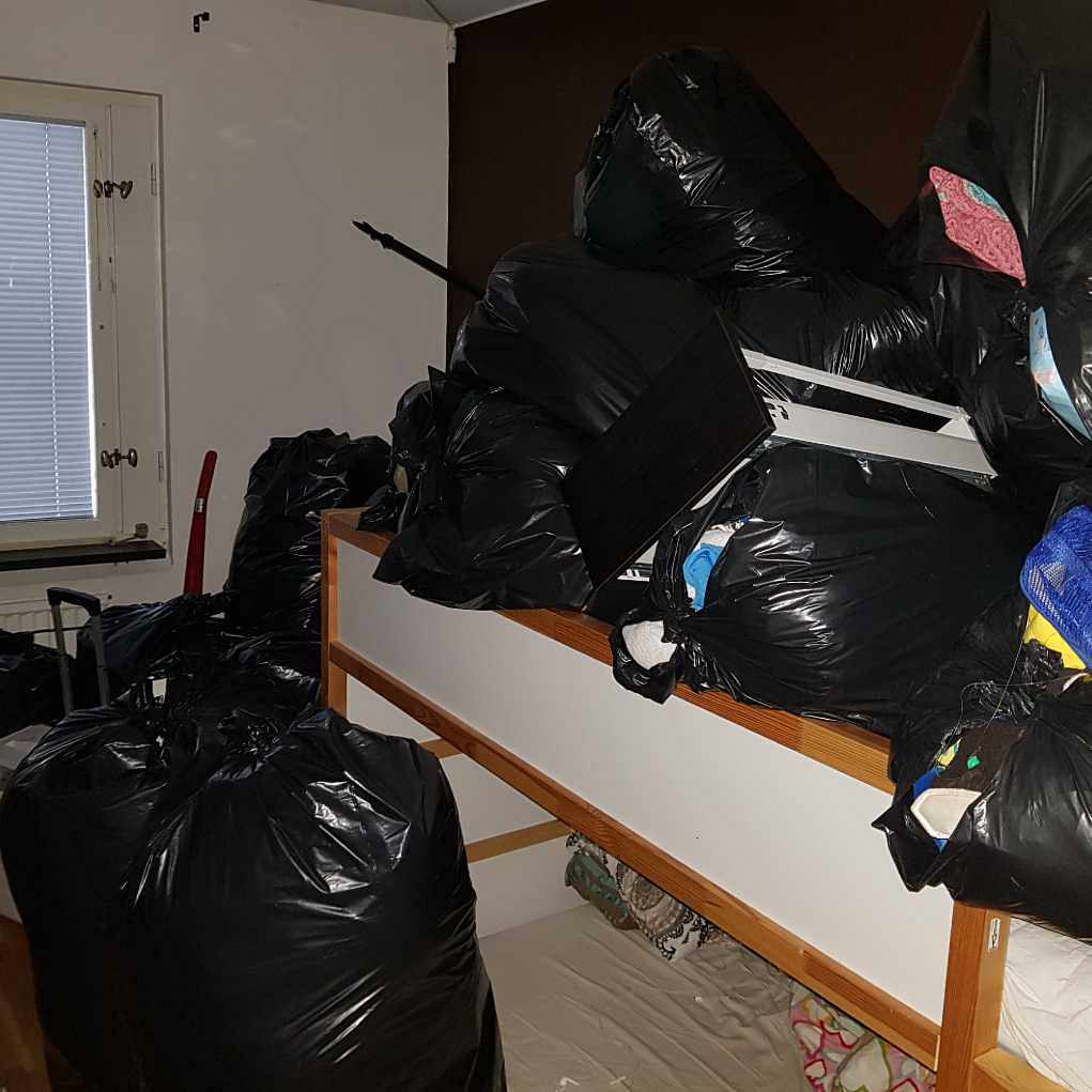 image of 20 sopsäckar med kläder - Märsta
